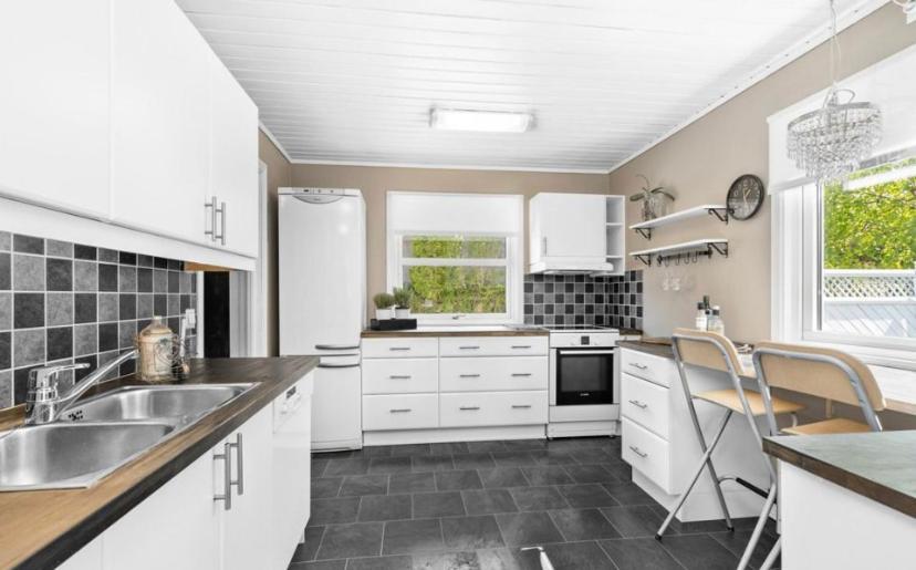 Sjarmerende Familievennlig Hus Med 2 Soverom Kristiansand Kültér fotó